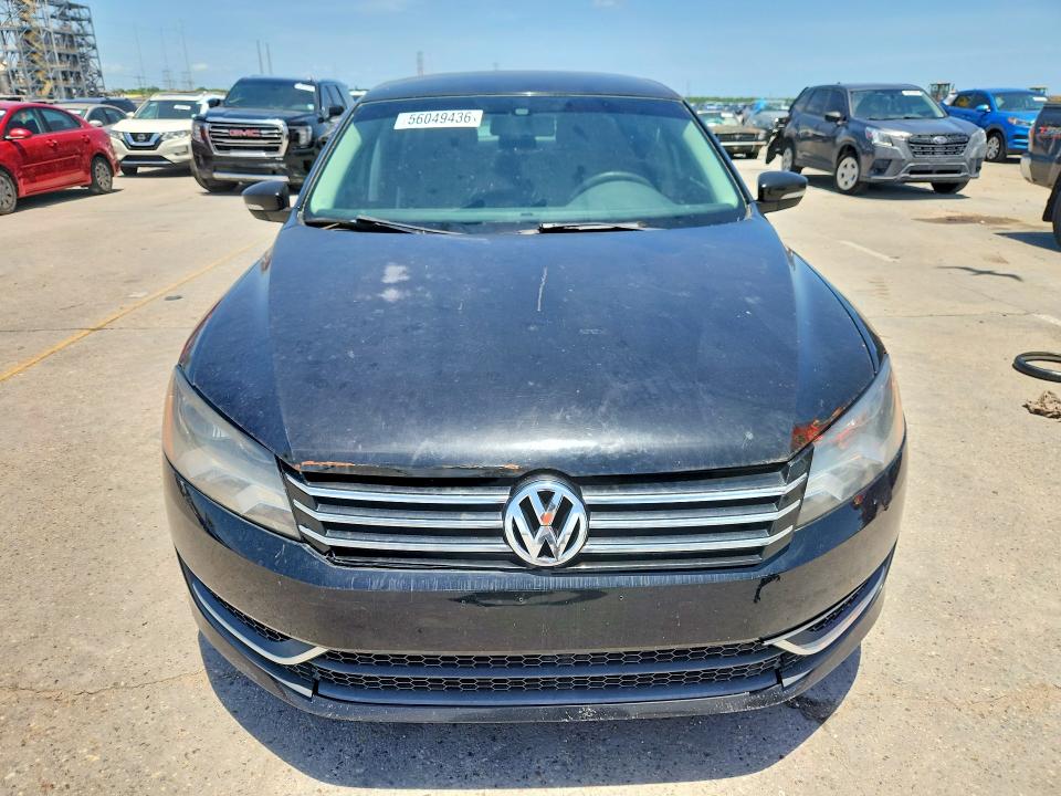 56049436 :رقم المزاد ، 1VWAT7A31FC045532 vin ، 2015 Volkswagen Passat مزاد بيع