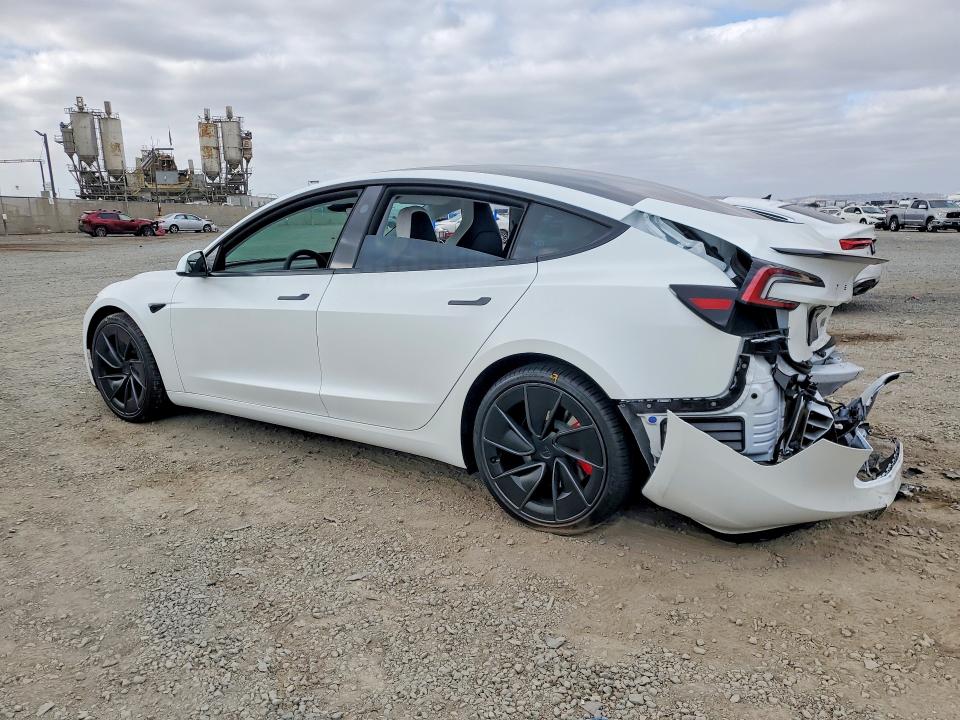 2026 Tesla Model 3 მანქანა იყიდება აუქციონზე, vin: 5YJ3E1ETXTF182657, აუქციონის ნომერი: 85634975