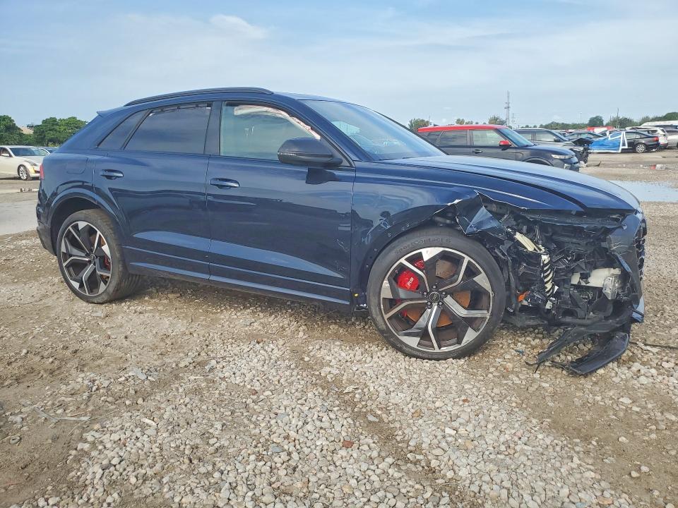 57369396 :رقم المزاد ، WU1ARBF10RD005696 vin ، 2024 Audi Rs Q8 مزاد بيع