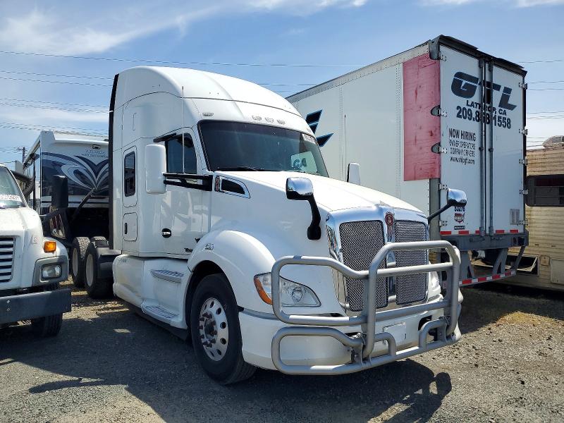 52896516 :رقم المزاد ، 1XKYD49X9JJ182070 vin ، 2018 Kenworth T680 مزاد بيع