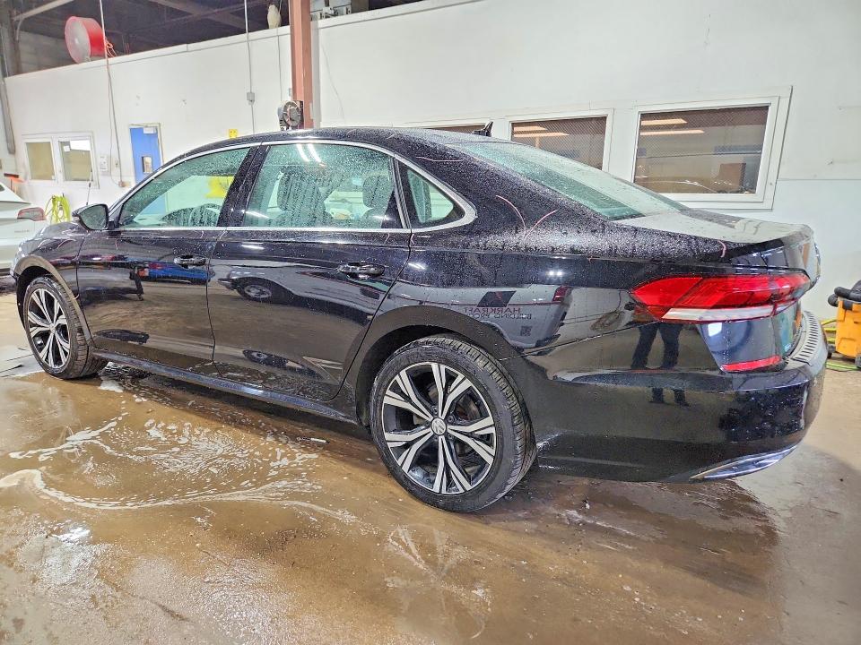 55937096 :رقم المزاد ، 1VWSA7A32MC001384 vin ، 2021 Volkswagen Passat مزاد بيع