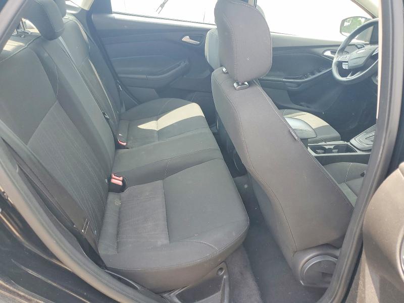 58806536 :رقم المزاد ، 1FADP3F28GL202980 vin ، 2016 Ford Focus مزاد بيع