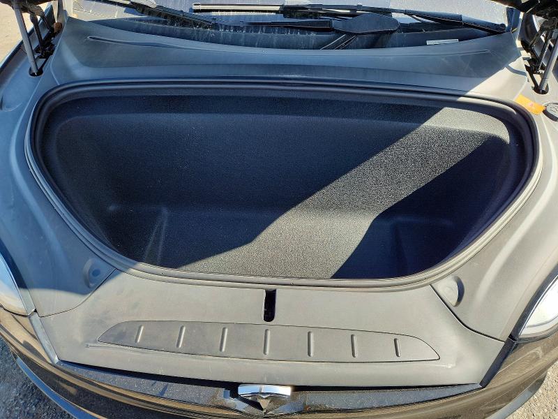 Продажа на аукционе авто 2022 Tesla Model X, vin: 7SAXCBE52NF361487, номер лота: 56174836