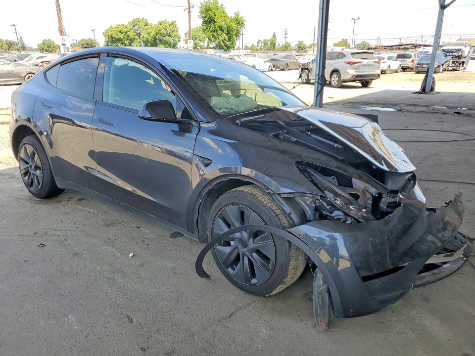 56103536 :رقم المزاد ، 7SAYGDED2RF193609 vin ، 2024 Tesla Model Y مزاد بيع