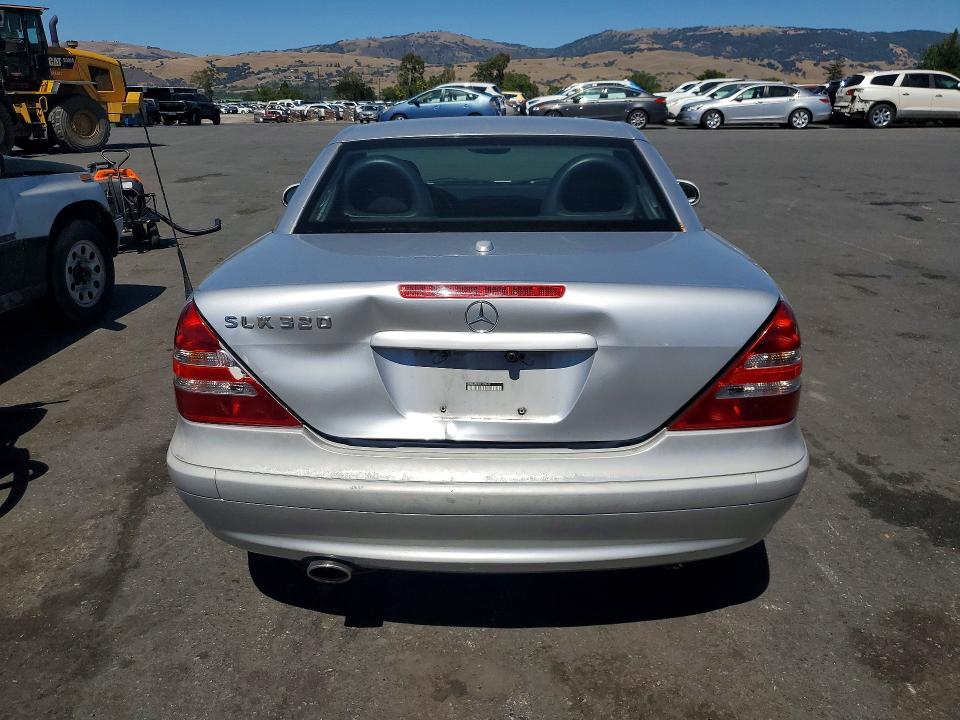 2001 Mercedes-benz Slk მანქანა იყიდება აუქციონზე, vin: WDBKK65FX1F199140, აუქციონის ნომერი: 55931006