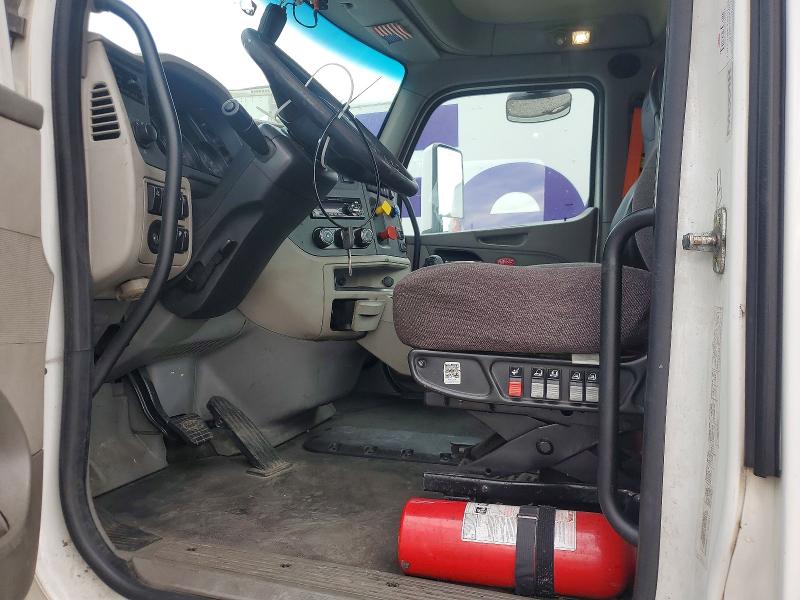 Продаж на аукціоні авто 2018 Peterbilt 579, vin: 1XPBA48XXJD478322, номер лоту: 57903576