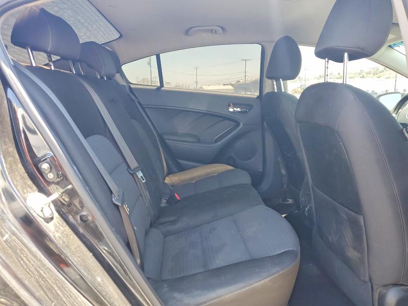 2015 Kia Forte მანქანა იყიდება აუქციონზე, vin: KNAFX4A6XF5422110, აუქციონის ნომერი: 58484876