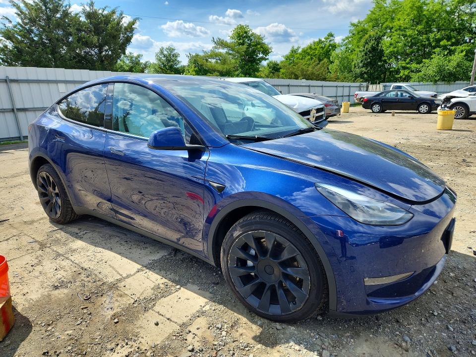 Продажа на аукционе авто 2023 Tesla Model Y, vin: 7SAYGDEE4PA171002, номер лота: 55572506