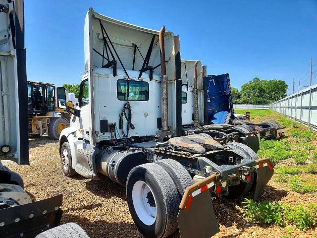 Продажа на аукционе авто 2016 Peterbilt 579, vin: 1XPBA48X8GD354431, номер лота: 53848376