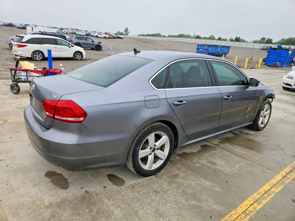 Продажа на аукционе авто 2013 Volkswagen Passat, vin: 1VWBH7A33DC028217, номер лота: 57031216