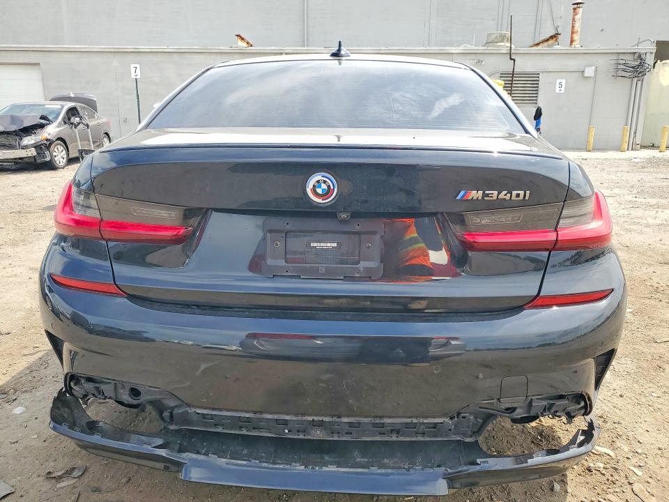 55504256 :رقم المزاد ، 3MW5U7J00N8C71989 vin ، 2022 Bmw M340i مزاد بيع