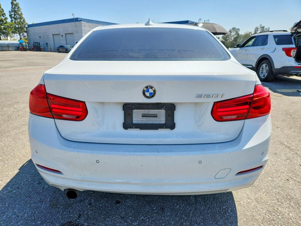 Aukcja sprzedaży 2016 Bmw 320, vin: WBA8E1G50GNU10433, numer aukcji: 56278936
