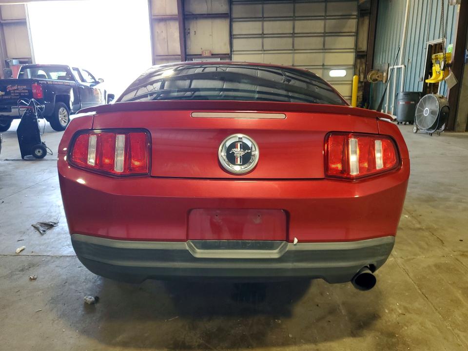 2010 Ford Mustang მანქანა იყიდება აუქციონზე, vin: 1ZVBP8ANXA5153838, აუქციონის ნომერი: 57600036