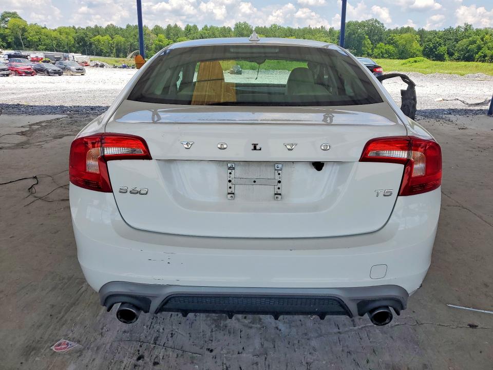 2017 Volvo S60 მანქანა იყიდება აუქციონზე, vin: YV126MFL7H2422731, აუქციონის ნომერი: 57040916