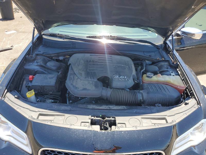 Продажа на аукционе авто 2015 Chrysler 300c, vin: 2C3CCAEG8FH829942, номер лота: 55836996