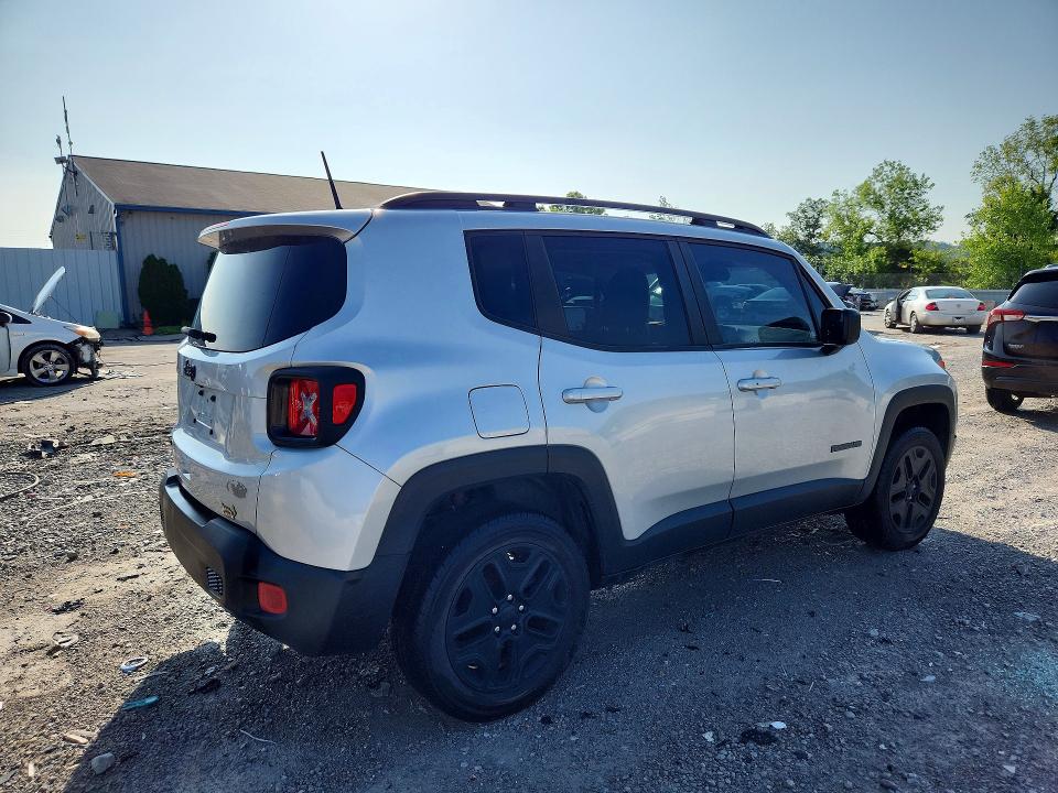 2018 Jeep Renegade მანქანა იყიდება აუქციონზე, vin: ZACCJBAB5JPH72978, აუქციონის ნომერი: 58959576