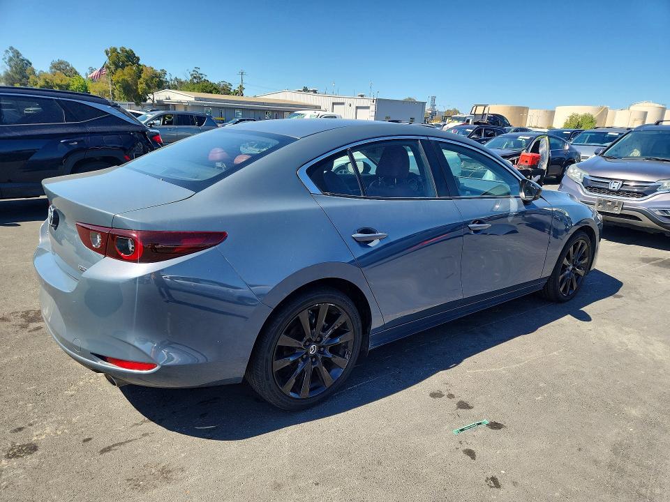 56263226 :رقم المزاد ، 3MZBPACL2NM316453 vin ، 2022 Mazda 3 مزاد بيع