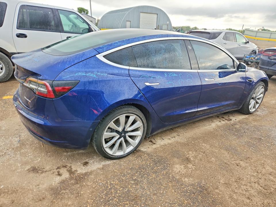 Продажа на аукционе авто 2018 Tesla Model 3, vin: 5YJ3E1EB6JF185477, номер лота: 56319726