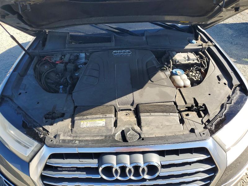 2017 Audi Q7 მანქანა იყიდება აუქციონზე, vin: WA1AAAF74HD004014, აუქციონის ნომერი: 58357946