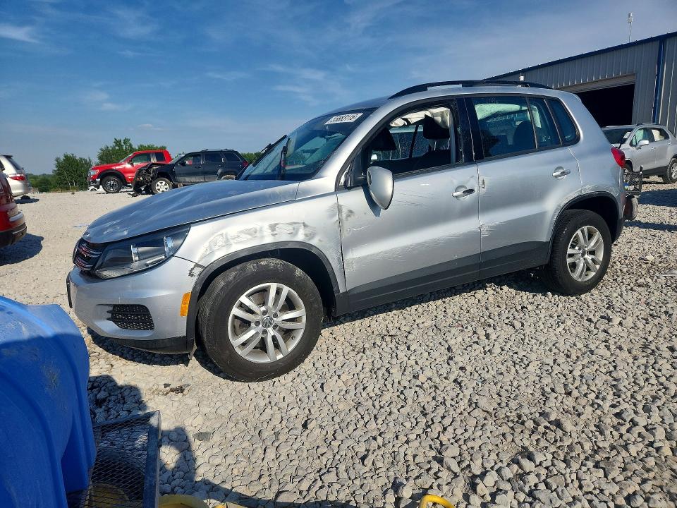 2016 Volkswagen Tiguan მანქანა იყიდება აუქციონზე, vin: WVGBV7AX1GW024941, აუქციონის ნომერი: 55883116