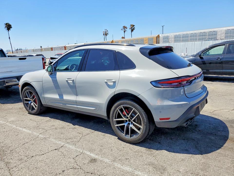Продаж на аукціоні авто 2022 Porsche Macan, vin: WP1AG2A57NLB21473, номер лоту: 57056146