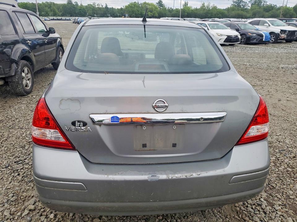 58233536 :رقم المزاد ، 3N1BC1AP6BL397580 vin ، 2011 Nissan Versa مزاد بيع