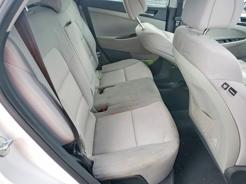 58962996 :رقم المزاد ، KM8J3CA23JU665882 vin ، 2018 Hyundai Tucson مزاد بيع