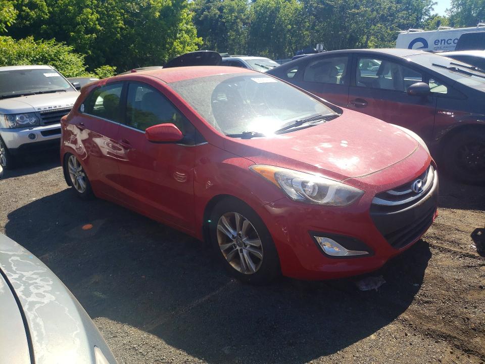 2013 Hyundai Elantra Gt მანქანა იყიდება აუქციონზე, vin: KMHD35LE5DU085716, აუქციონის ნომერი: 55925116