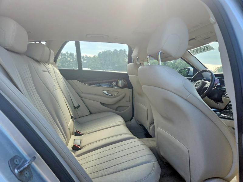 55428506 :رقم المزاد ، WDDZH6GB1HA201573 vin ، 2017 Mercedes-benz E مزاد بيع