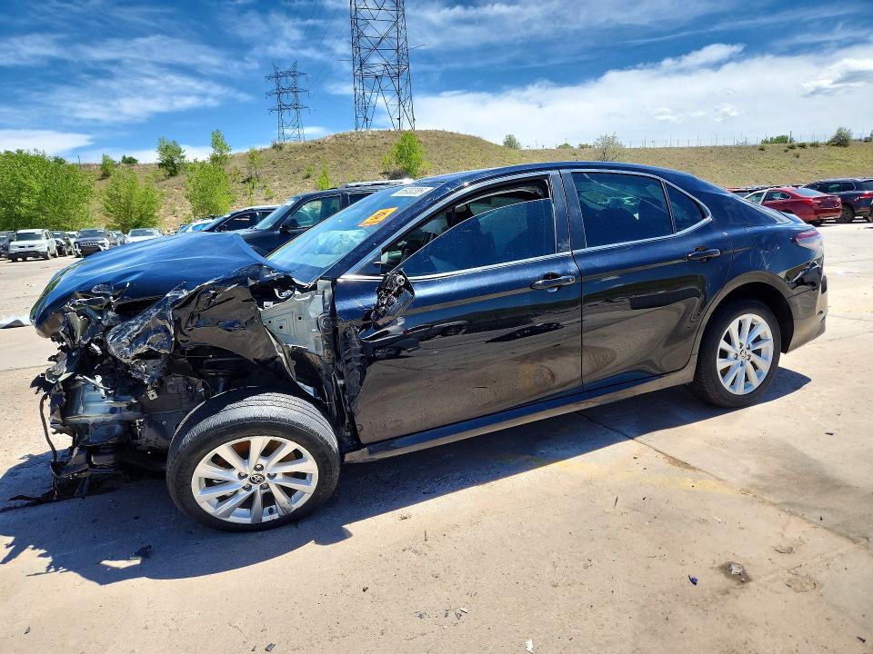 56930386 :رقم المزاد ، 4T1C11AKXRU871473 vin ، 2024 Toyota Camry مزاد بيع