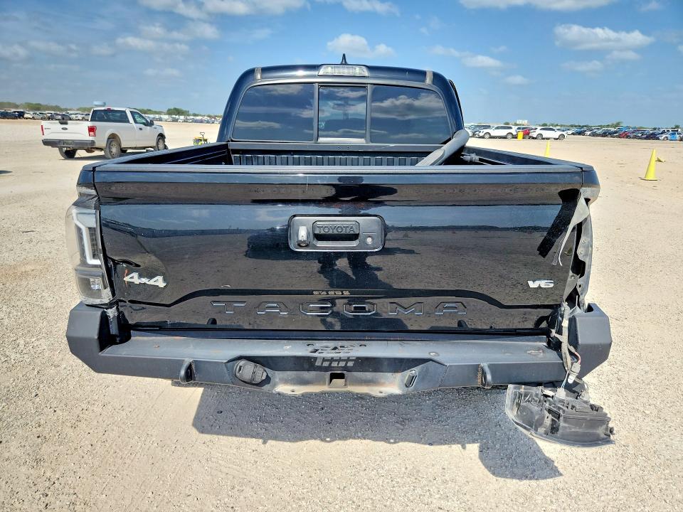 2016 Toyota Tacoma მანქანა იყიდება აუქციონზე, vin: 5TFCZ5AN4GX010641, აუქციონის ნომერი: 85457305