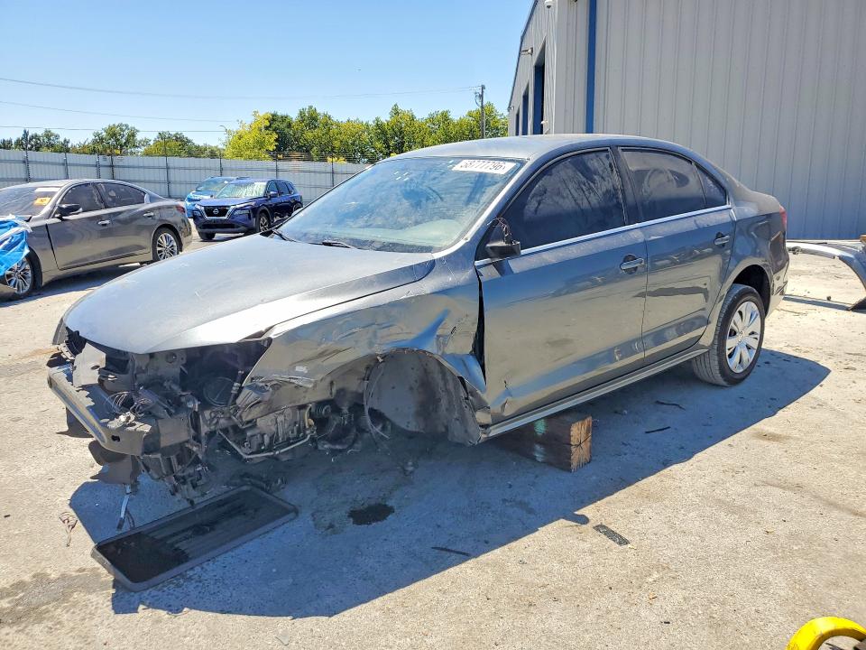 58777796 :رقم المزاد ، 3VWDP7AJ2DM218504 vin ، 2013 Volkswagen Jetta مزاد بيع