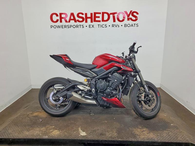 2024 Triumph Motorcycle Street Triple მანქანა იყიდება აუქციონზე, vin: SMTA614K7RTBP3096, აუქციონის ნომერი: 55413946