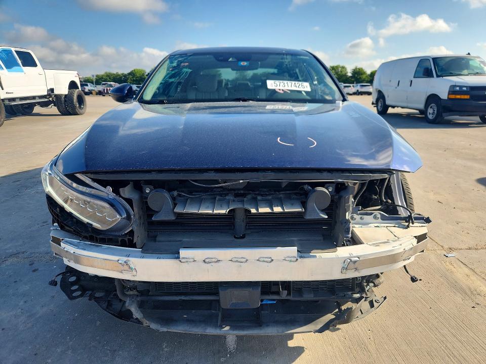 2018 Honda Accord მანქანა იყიდება აუქციონზე, vin: 1HGCV3F96JA008610, აუქციონის ნომერი: 57317426