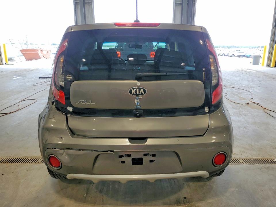 56144536 :رقم المزاد ، KNDJP3A50J7621341 vin ، 2018 Kia Soul مزاد بيع