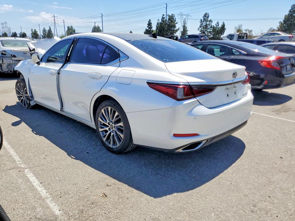 2019 Lexus Es მანქანა იყიდება აუქციონზე, vin: 58ABZ1B10KU026947, აუქციონის ნომერი: 57362166