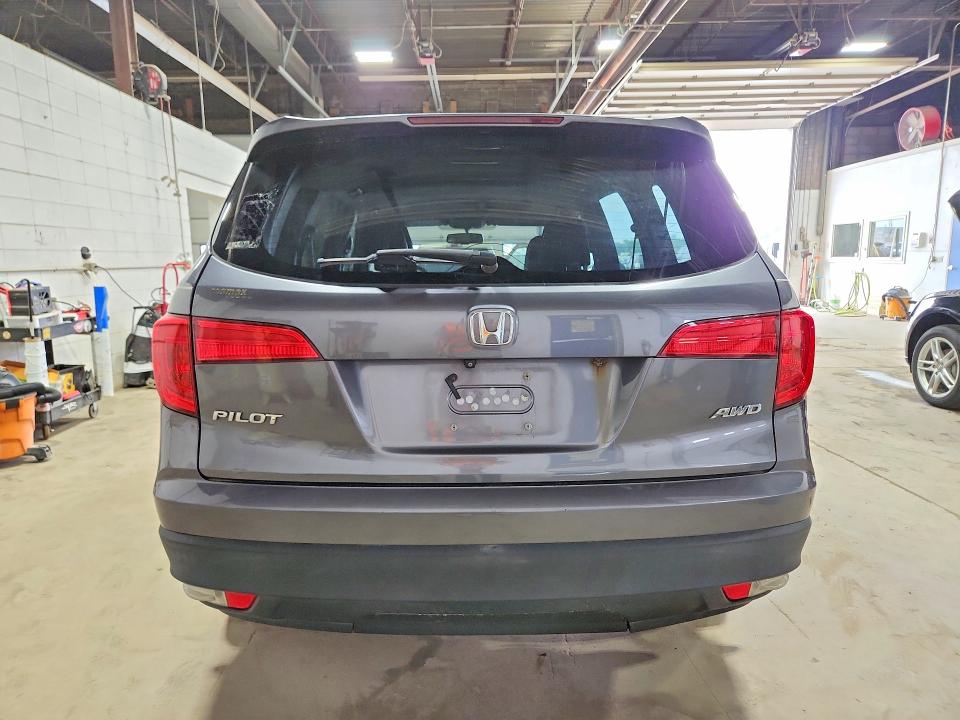 Продаж на аукціоні авто 2016 Honda Pilot, vin: 5FNYF6H52GB041018, номер лоту: 58712396