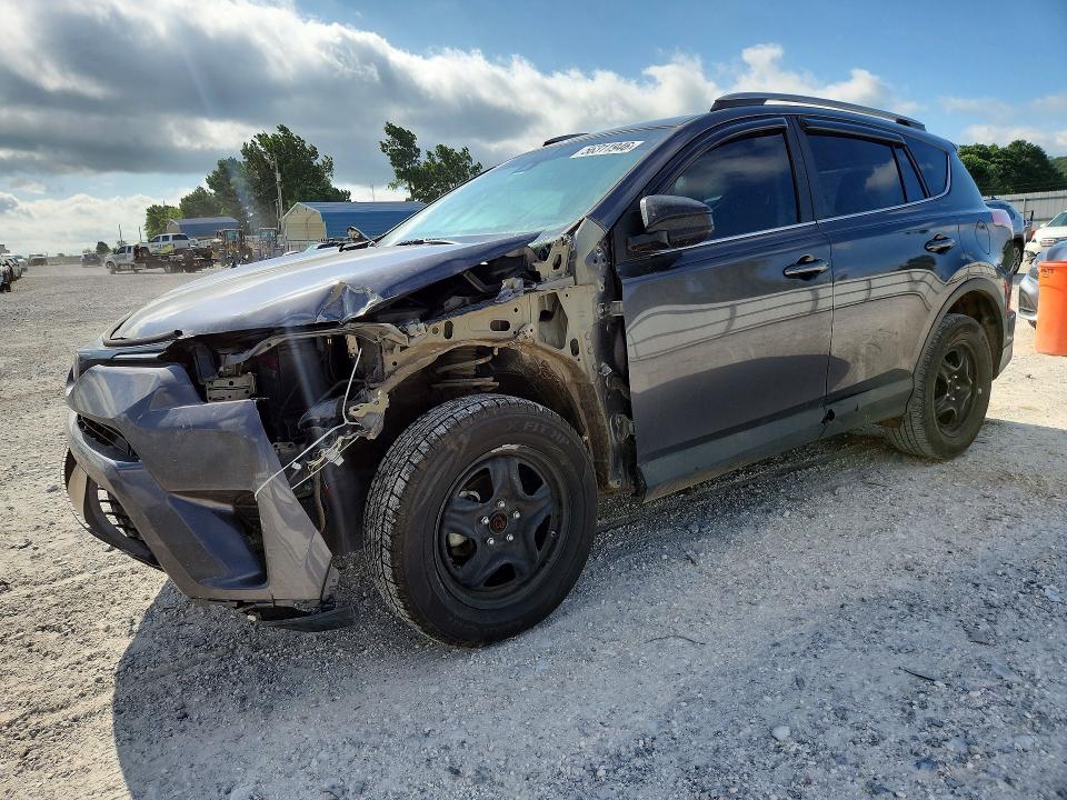 56311946 :رقم المزاد ، 2T3ZFREV0JW452137 vin ، 2018 Toyota Rav4 مزاد بيع