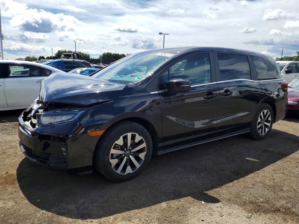 58242896 :رقم المزاد ، 5FNRL6H69SB082924 vin ، 2025 Honda Odyssey مزاد بيع