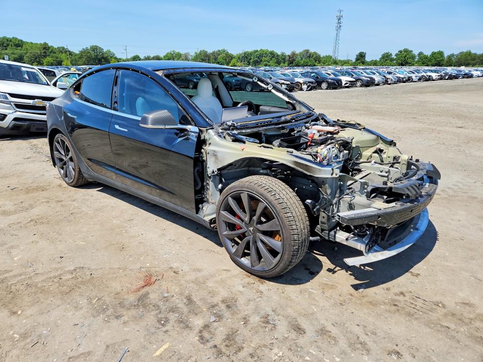 58826106 :رقم المزاد ، 5YJ3E1EC8LF641829 vin ، 2020 Tesla Model 3 مزاد بيع