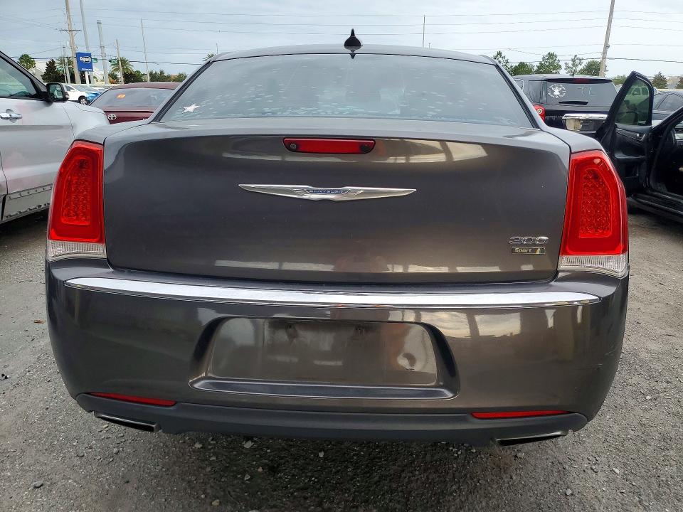 Продаж на аукціоні авто 2018 Chrysler 300, vin: 2C3CCAAG4JH130211, номер лоту: 55649296