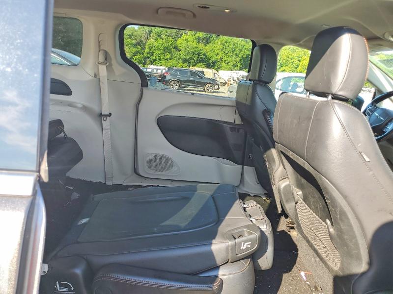57700326 :رقم المزاد ، 2C4RC1BG8JR110316 vin ، 2018 Chrysler Pacifica مزاد بيع