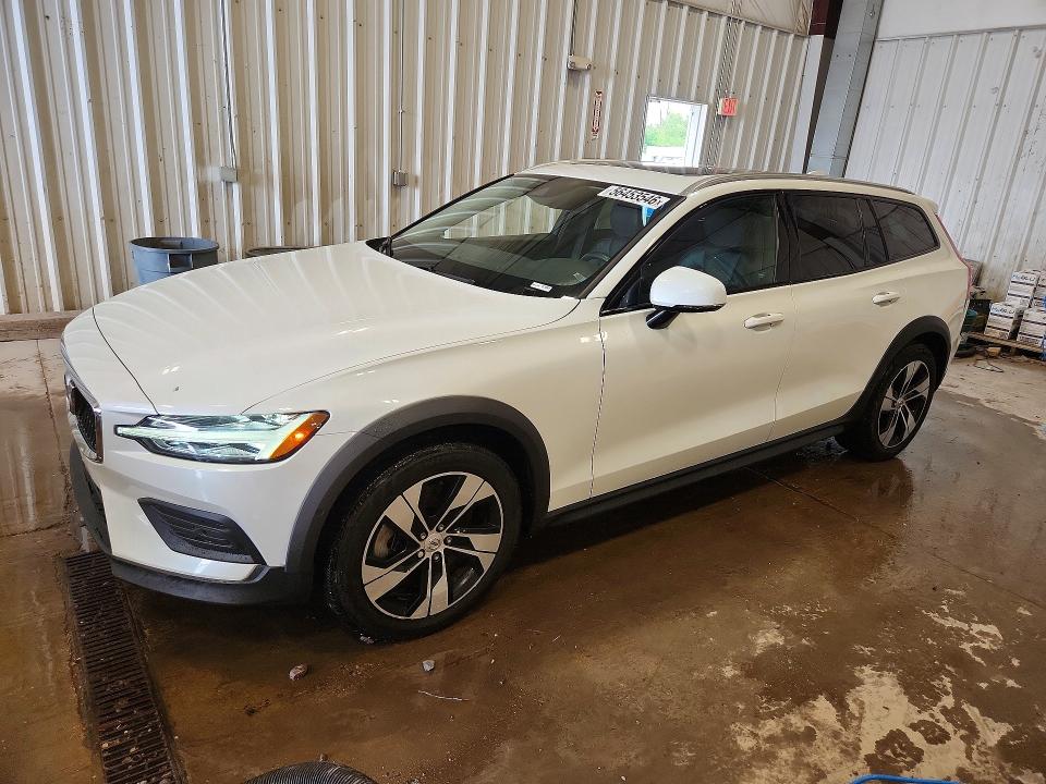 Продажа на аукционе авто 2020 Volvo V60 Cross Country, vin: YV4102WK3L1039587, номер лота: 56453546