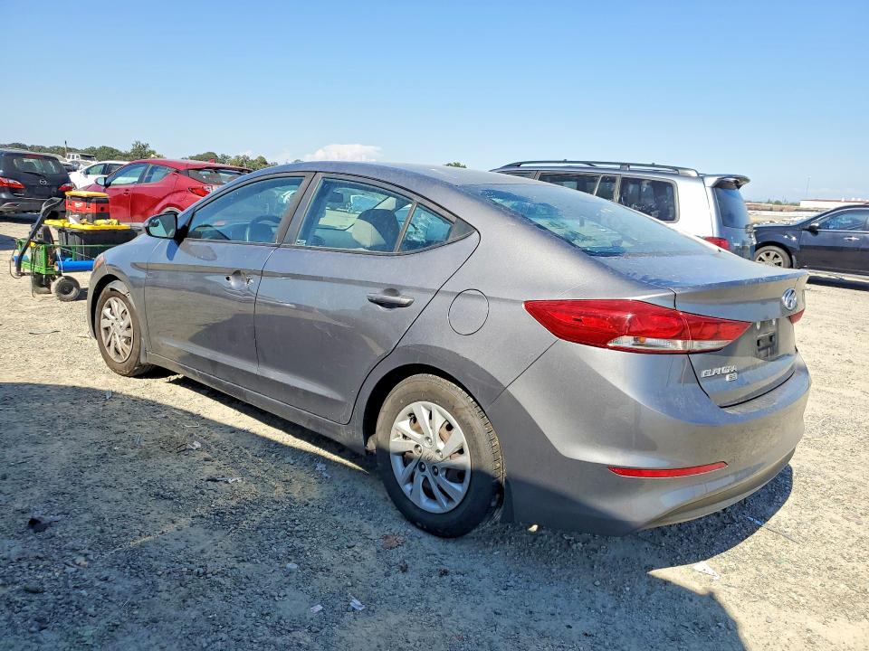 58452656 :رقم المزاد ، 5NPD74LF0JH334246 vin ، 2018 Hyundai Elantra مزاد بيع