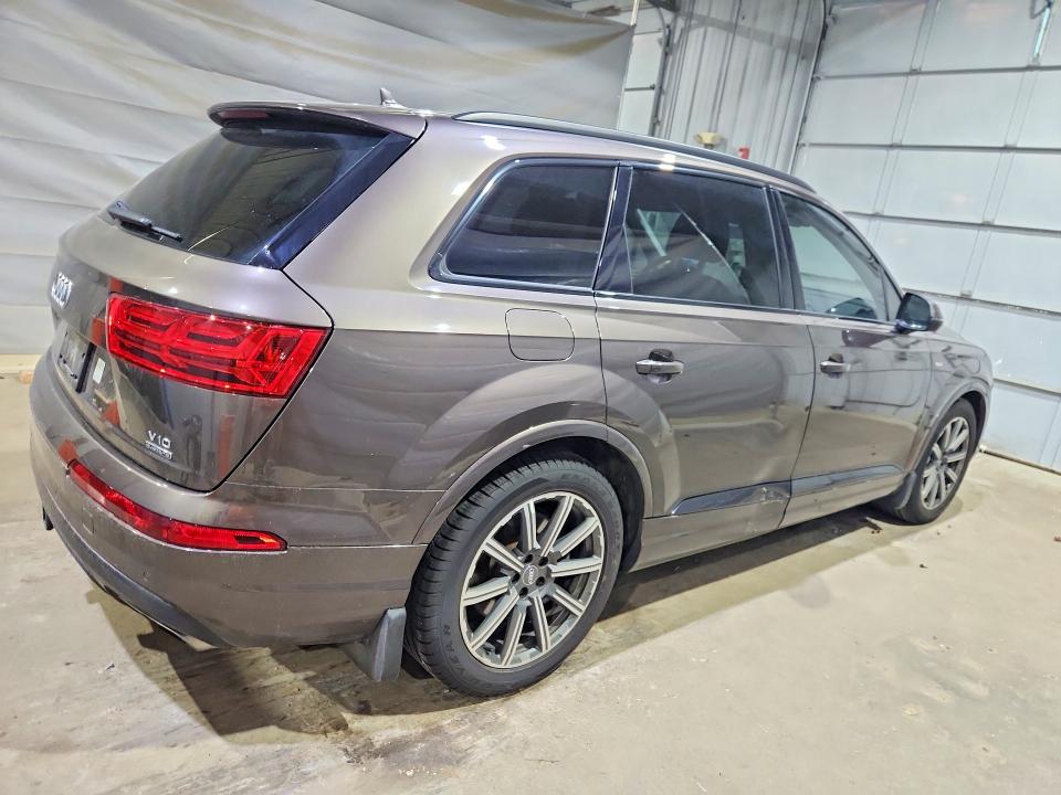 55869326 :رقم المزاد ، WA1VAAF71HD056217 vin ، 2017 Audi Q7 مزاد بيع