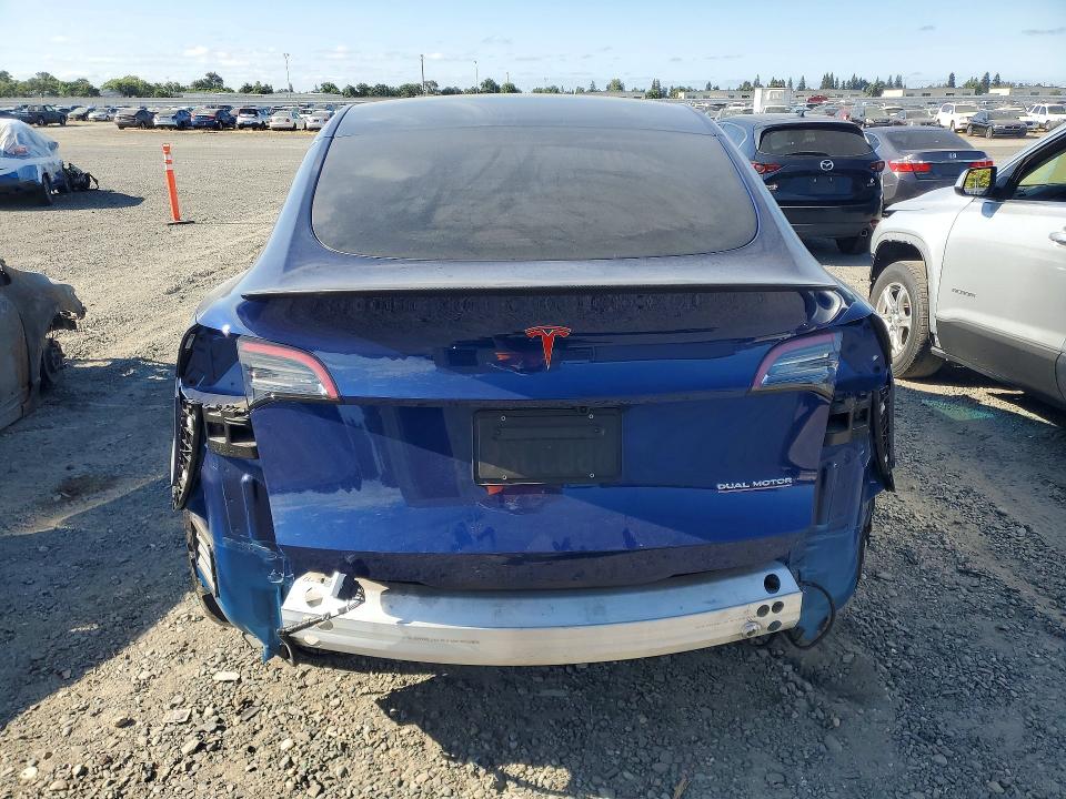2022 Tesla Model Y მანქანა იყიდება აუქციონზე, vin: 7SAYGDEF8NF565563, აუქციონის ნომერი: 58069906
