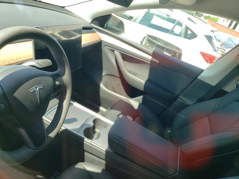 Продажа на аукционе авто 2025 Tesla Model Y, vin: 7SAYGDEE8SA342178, номер лота: 56136316
