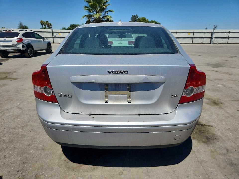2006 Volvo S40 მანქანა იყიდება აუქციონზე, vin: YV1MS390362181585, აუქციონის ნომერი: 58401306