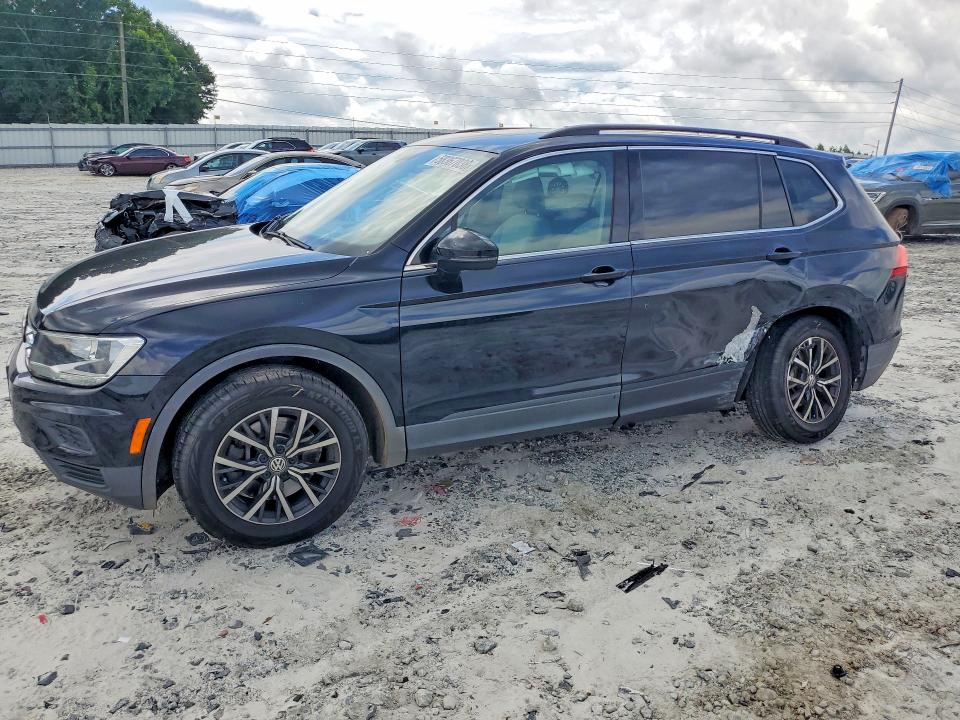 58367036 :رقم المزاد ، 3VV3B7AX5KM137562 vin ، 2019 Volkswagen Tiguan مزاد بيع