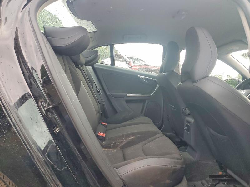 56832926 :رقم المزاد ، YV1622FS9C2038256 vin ، 2012 Volvo S60 مزاد بيع